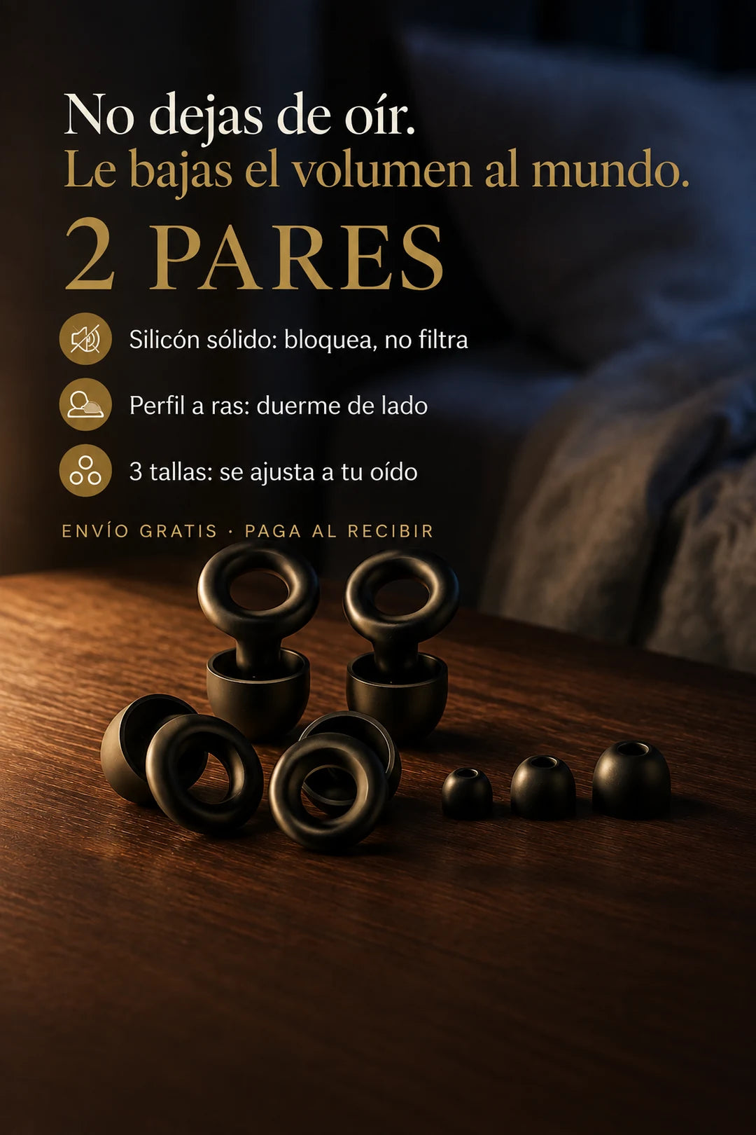 Par de SILENTIA sobre un buró de madera oscura, junto a una cama en penumbra de madrugada
