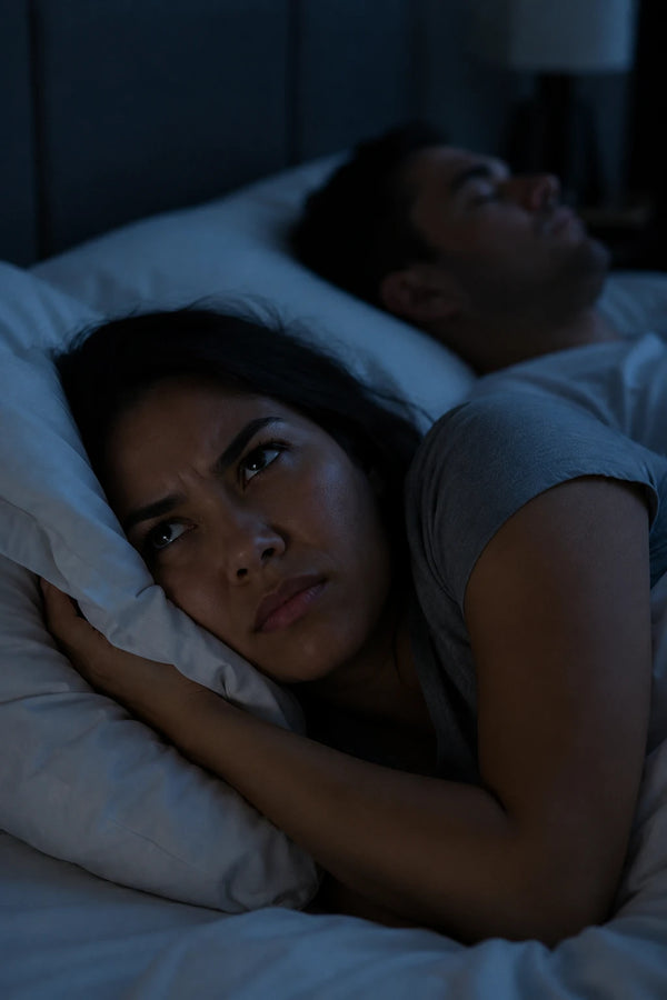Te despiertas a media noche por los ronquidos y ya no puedes volver a dormir.